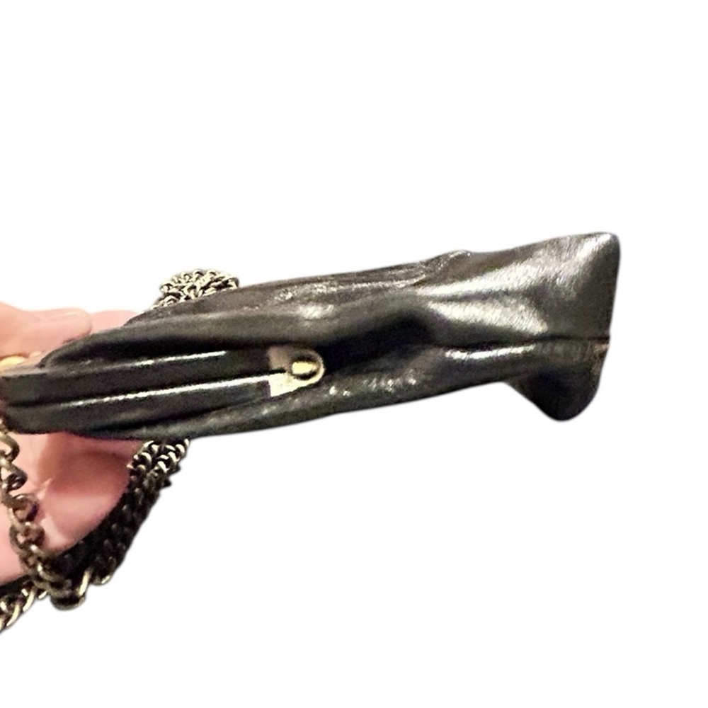 Hobo International Pewter Chain Strap Clutch Bag Black Leather KISS Lock EC - Picture 7 of 13
